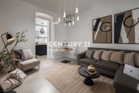 Ivana Matetića Ronjgova, Pula, Istarska Županija 52100, Croatia