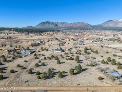 8170 Autumn Drive, Flagstaff, Arizona 86004