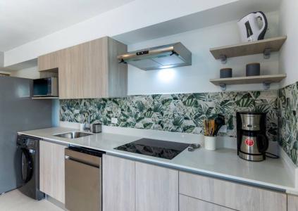 Pastor Diaz Viva 303, Jacó Garabito, Puntarenas 61101, Kosta Rika