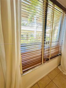 900 Greensward Ln 111-G, Delray Beach, Florida 33445