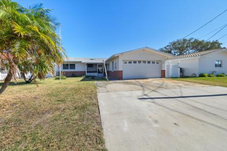 545 Lillian Dr, Madeira Beach, 佛羅里達州 33708, 美國