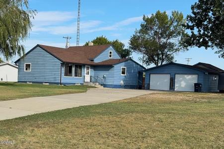 400 North, Harvey, ND 58341, USA