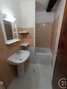 La Châtre, Centre-Val De Loire 36400, France