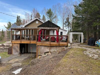 26 Ch. des Aubépines, Sainte-Anne-des-Lacs, 魁北克省 J0R 1B0, 加拿大