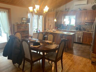 206 Ch. Honora, Notre-Dame-des-Bois, Quebec J0B 2E0, Canada