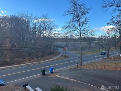 78 Wood Avenue, Iselin, New Jersey 08830, Amerika Birleşik Devletleri