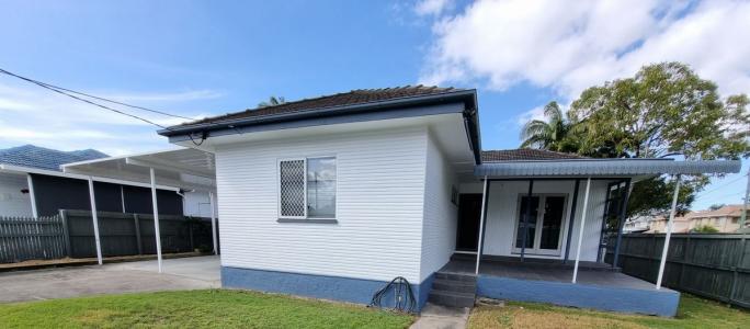 54 Elizabeth Avenue, Clontarf, QLD 4019, Australia