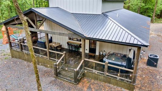 47 Canopy Trail, Broken Bow, Oklahoma 74728, USA