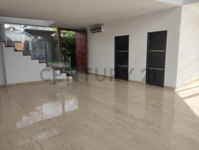 Principal Casa, Caracas, Miranda 00001, Venezuela