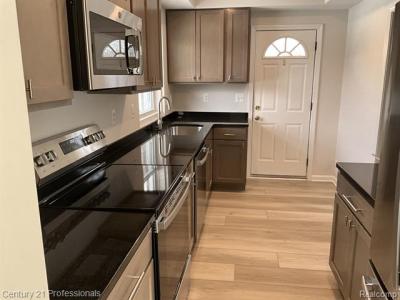 417 E Bloomfield AVE, RoyalOak, 密歇根州 48073, 美国