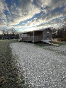 8472 E Monroe St, Dugger, Indiana 47848, USA