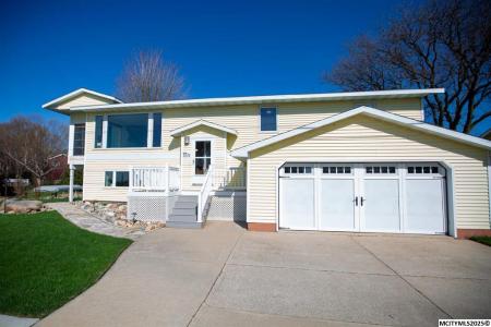4674 N Shore Dr, Clear Lake, Iowa 50428, USA