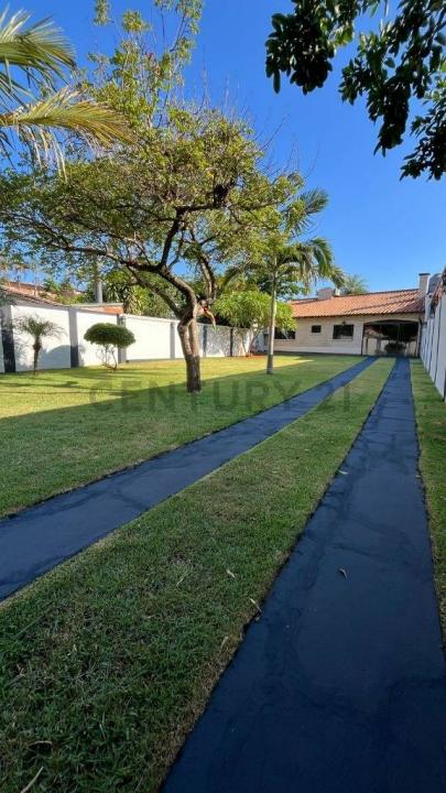 BARRIO LAURELTY, calle entre mirasoles y las huertas SN, Luque, Central 00001, Paraguay