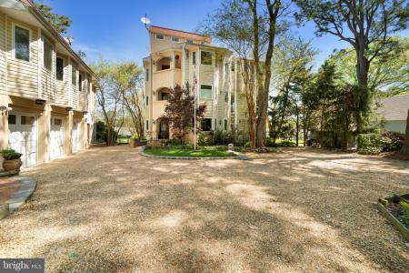 12330 Potomac View Road, Newburg, Maryland 20664, USA