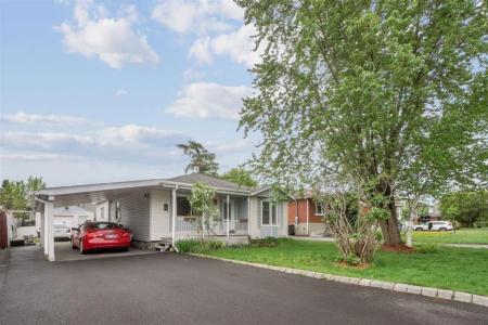 4185  Rue Nadeau, Longueuil (Saint-Hubert), Quebec J3Y 2H4, Canada