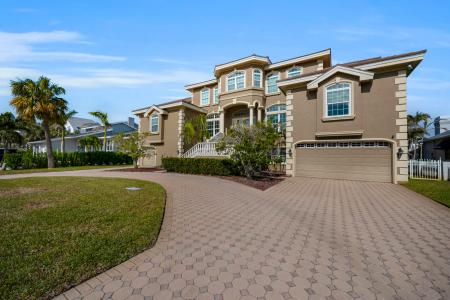 119 8th St E, Tierra Verde, Floride 33715, États-Unis