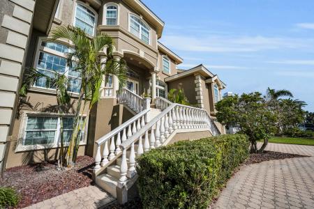 119 8th St E, Tierra Verde, Floride 33715, États-Unis