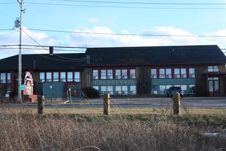 295  1re Avenue E., Quebec G4V 1B1, Canada