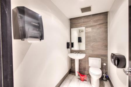 4485  Rue St-Denis, Montréal (Le Plateau-Mont-Royal), Quebec H2J 2L2, Kanada