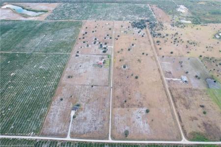 6219 Farmgirl Avenue, Venus, Floride 33960, États-Unis