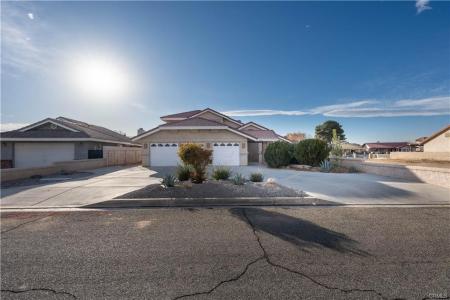 14389 Ironsides Lane, Helendale, קליפורניה 92342, ארצות הברית של אמריקה