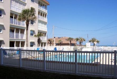2294 Ocean Shore Blvd, 102, Ormond Beach, Floryda 32176, USA