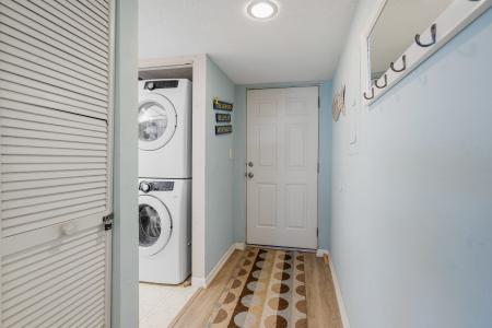 2294 Ocean Shore Blvd, 102, Ormond Beach, Floryda 32176, USA
