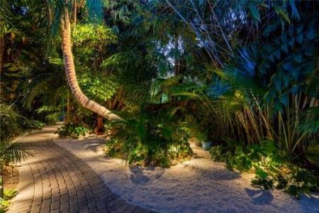 9 Bass Avenue, Key Largo, Флорида 33037, Соединенные Штаты