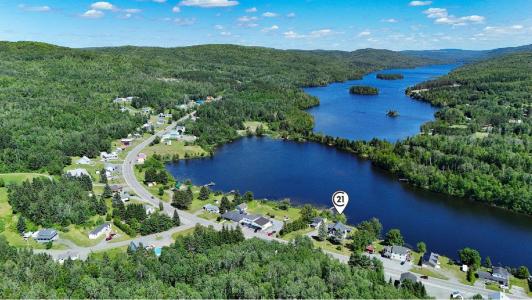 396 Rue Principale, Saint-Marc-du-Lac-Long, Quebec G0L 1T0, Canadá