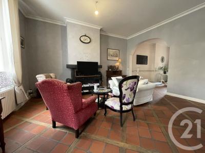 Moulins, Alvernia 03000, Francia