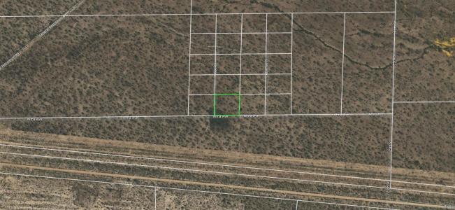Alma Ave & Hope Ct APN 427-090-34, Mojave, Californie 93501, États-Unis