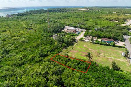 0.26 ACRES - ENTRANCE OF FRANK SOUND, Midland East, Grand Cayman, Îles Caïmans