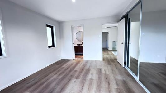 2/19 Dan Street, Campbelltown, NSW 2560, Austrália