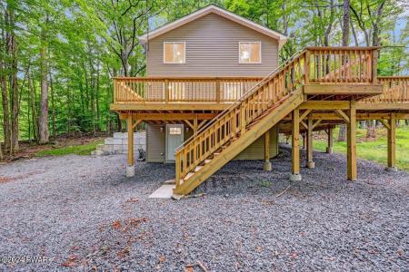 117 Sheridan Road, Hawley, Pennsylvania 18428