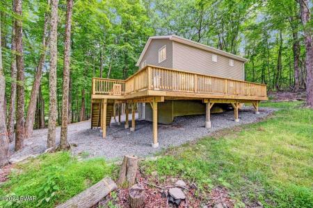 117 Sheridan Road, Hawley, Pennsylvania 18428