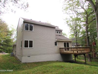 206 Mountain Lake Drive, Dingmans Ferry, Pennsylvania 18328