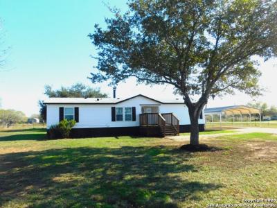 110 Crestfield Dr, Pleasanton, Texas 78064, USA