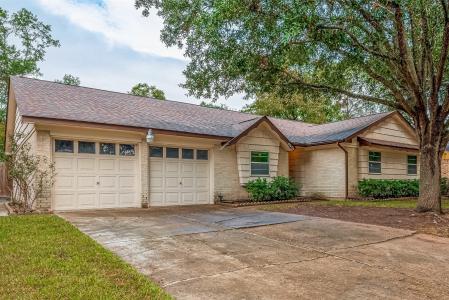 8334 Concho Street, Houston, Texas 77036, USA