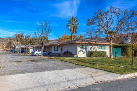 32390 Avenue D, Yucaipa, California 92399, USA