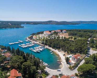 Milna, Milna, Splitsko-dalmatinska županija 21405, Croatia