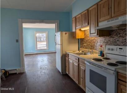 155 Champlain Avenue #Apt 2 Apt 2, Ticonderoga, Nueva York 12883, Estados Unidos