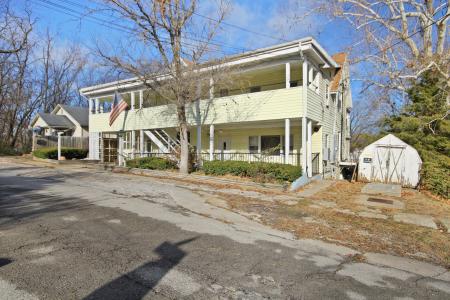 221 E WHITLEY, MEXICO, Missouri 65265, Estados Unidos