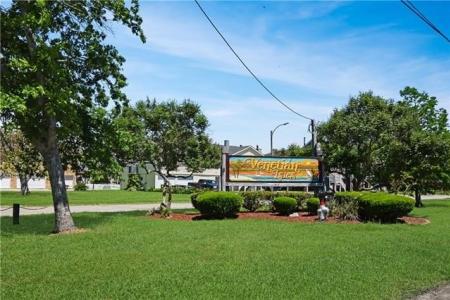 4231 SAN TROVASO Street, New Orleans, Louisiane 70129, États-Unis