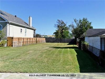 9217 OLIVE Street, New Orleans, Louisiana 70118, USA