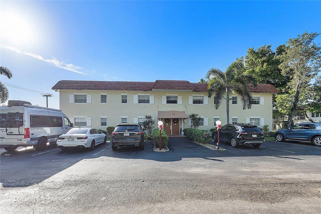 5621 SW 2nd Court #201, Margate, Florida 33068, USA