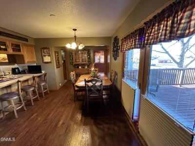11 9th Avenue, Bowman, North Dakota 58623