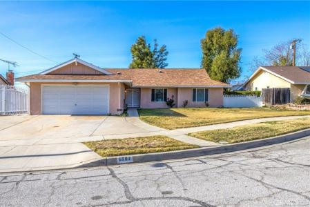 6080 Rogers Lane, San Bernardino, 加州 92404, 美國