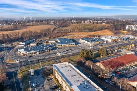 911-R Eisenhower Blvd, Harrisburg, Pensilvania 17111, Estados Unidos