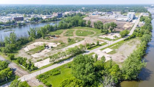 1445 N. Niagara 1420 N. Niagara, Saginaw, ミシガン 48602, アメリカ合衆国