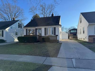 1480 E Lincoln, Birmingham, Michigan 48009, USA